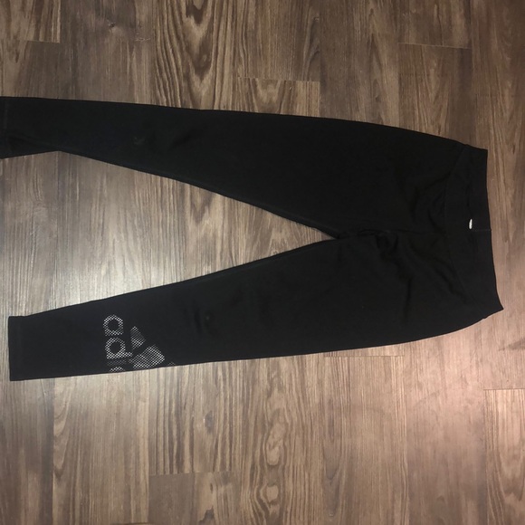 Reducing closet - Picture 2 of 2